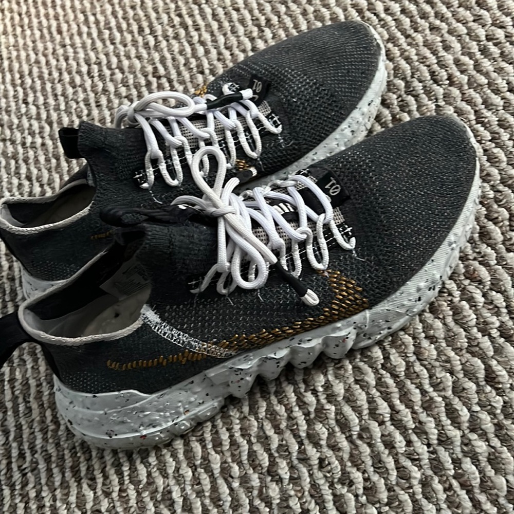 Nike space hippie